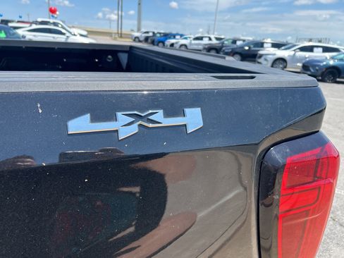 Used 2025 GMC Sierra 1500 Elevation AWD/4WD image 11