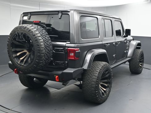 Used 2021 Jeep Wrangler Unlimited Sahara image 8