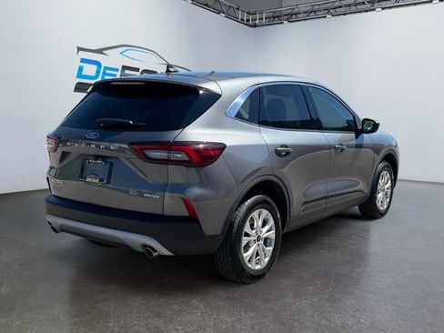 Used 2024 Ford Escape Active AWD/4WD image 3