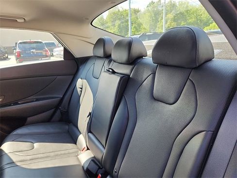 Certified 2023 Hyundai Elantra Limited image 25