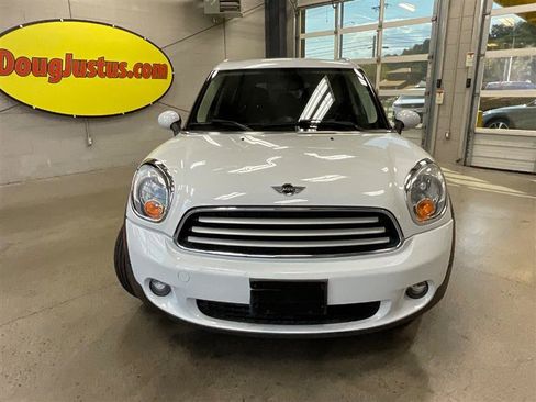 Used 2014 MINI Cooper Countryman w/ Cold Weather Package image 8