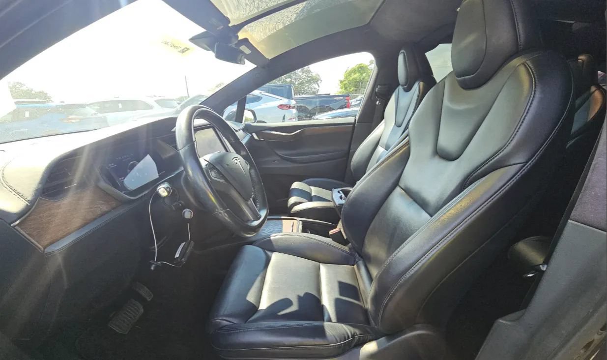 Used 2021 Tesla Model X Long Range AWD/4WD image 4