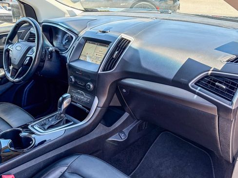 Used 2018 Ford Edge SEL w/ Equipment Group 201A FWD image 36