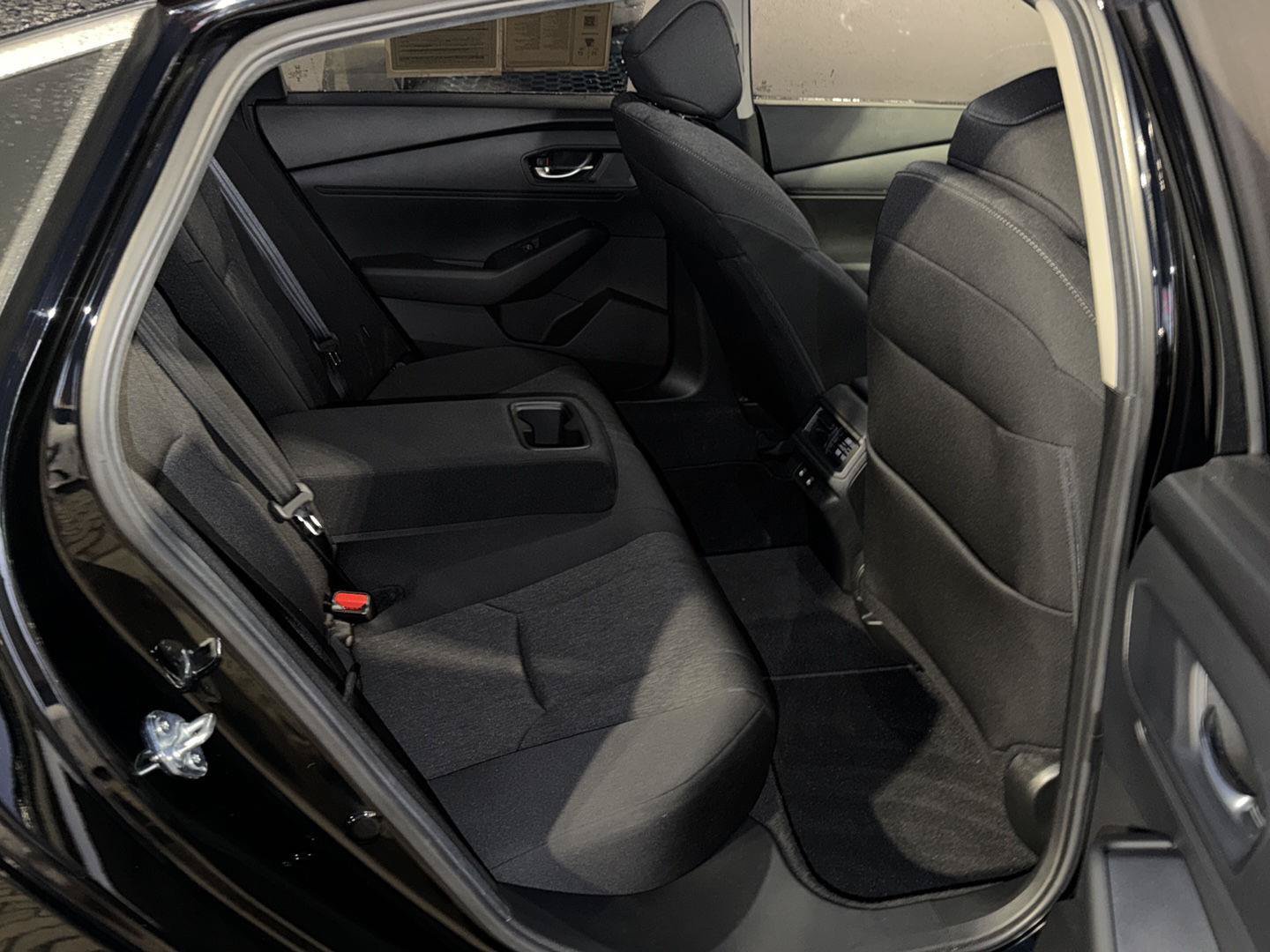 Used 2025 Honda Accord LX image 11
