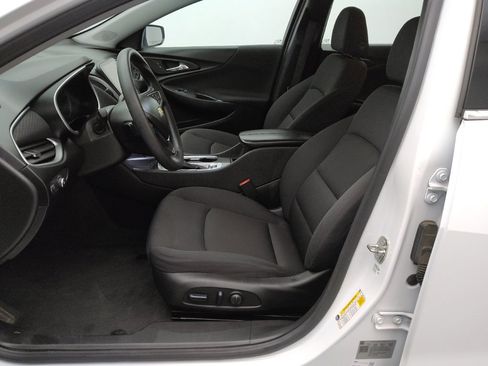 Used 2024 Chevrolet Malibu LT FWD image 17