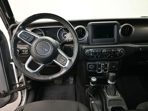 Used 2020 Jeep Gladiator Sport w/ Quick Order Package 24S AWD/4WD image 15