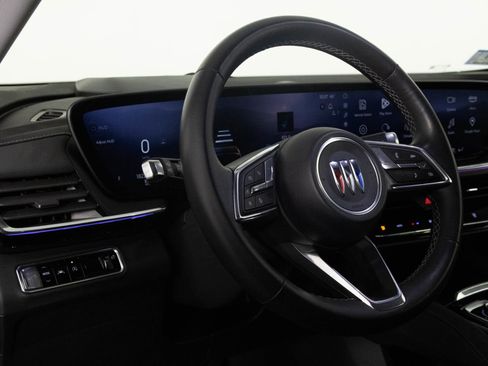 Certified 2025 Buick Envision Preferred image 31