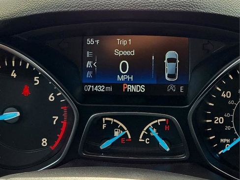 Used 2019 Ford Escape SEL image 30