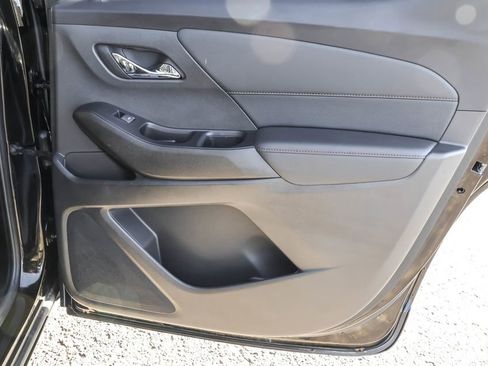 Used 2023 Chevrolet Traverse RS w/ LPO, Floor Liner Package image 31