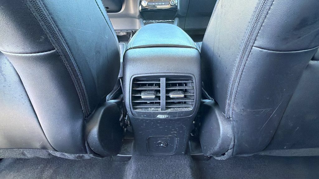Used 2023 Ford Escape SE FWD image 25