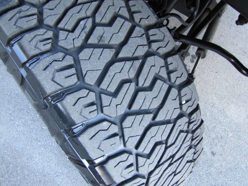 Used 2015 Ford F250 Lariat w/ Lariat Ultimate Package image 38