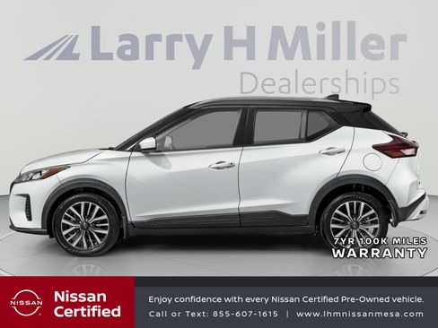 Certified 2023 Nissan Kicks SV FWD image 3