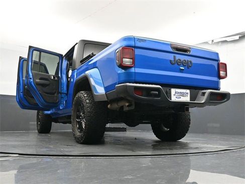 Used 2023 Jeep Gladiator Sport image 43