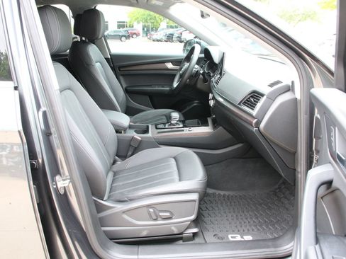 Used 2023 Audi Q5 2.0T Premium w/ Convenience Package AWD/4WD image 30