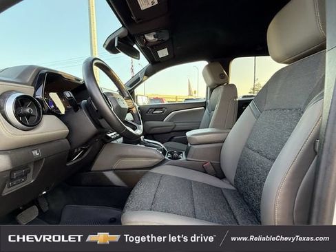 Used 2024 Chevrolet Colorado ZR2 w/ Safety Package AWD/4WD image 28