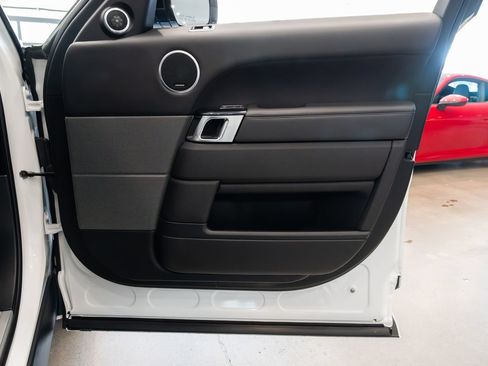 Used 2019 Land Rover Range Rover Sport HSE Dynamic AWD/4WD image 24