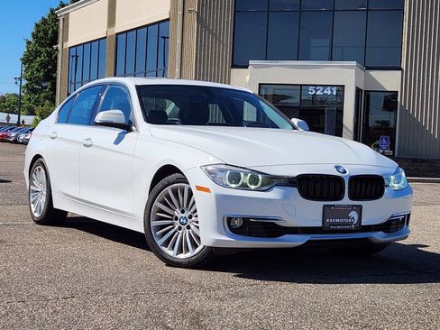 Used 2014 BMW 328i xDrive Sedan AWD/4WD image 28
