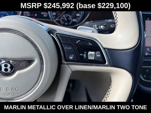 Used 2018 Bentley Bentayga AWD/4WD image 27