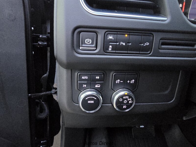 Used 2021 GMC Yukon XL SLT w/ Rear Media and Nav Package AWD/4WD image 38
