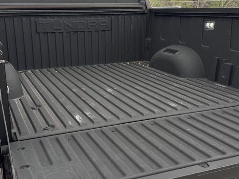 Used 2024 Toyota Tundra Limited AWD/4WD image 30