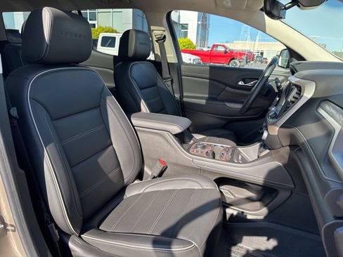 Used 2023 GMC Acadia Denali w/ Denali Technology Package AWD/4WD image 31