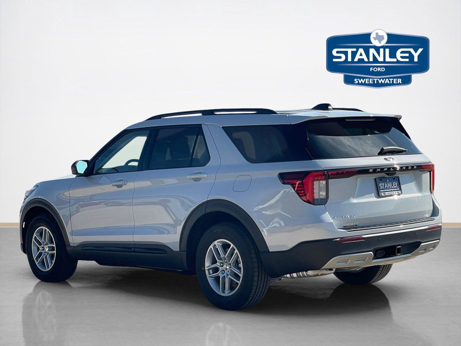 New 2026 Ford Explorer Active w/ Active Comfort Package RWD image 5