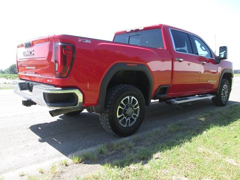 Used 2022 GMC Sierra 2500 SLT w/ SLT Convenience Package AWD/4WD image 6