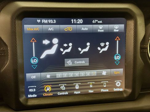 Used 2023 Jeep Wrangler Unlimited Sahara AWD/4WD image 24