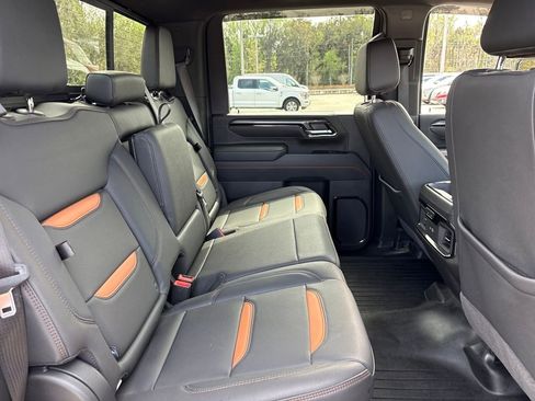 Used 2025 GMC Sierra 2500 AT4 w/ AT4 Premium Plus Package image 30