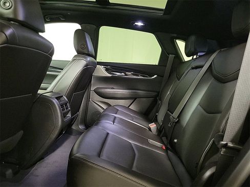 Used 2023 Cadillac XT5 Premium Luxury image 18