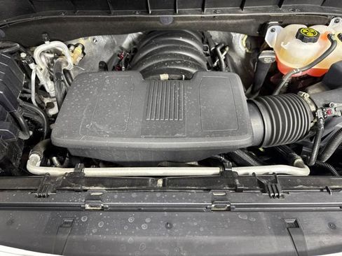 Used 2022 Chevrolet Suburban RST w/ Sport Performance Package AWD/4WD image 9