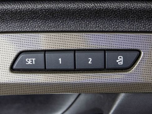 Used 2020 GMC Terrain SLT w/ Preferred Package image 40