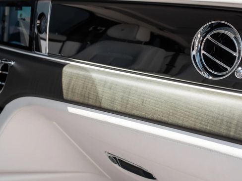 Used 2021 Rolls-Royce Ghost AWD/4WD image 25