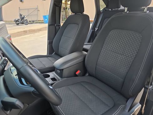 Used 2023 Ford Escape Active w/ Tech Pack #2 AWD/4WD image 16