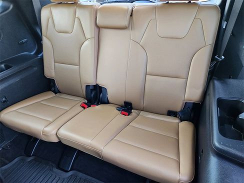 Used 2022 Kia Telluride SX w/ Towing Package image 28