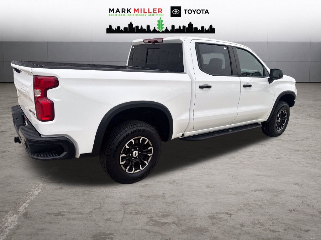 Used 2023 Chevrolet Silverado 1500 ZR2 w/ Technology Package AWD/4WD image 6