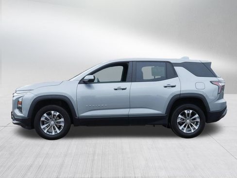 Used 2025 Chevrolet Equinox LT image 4