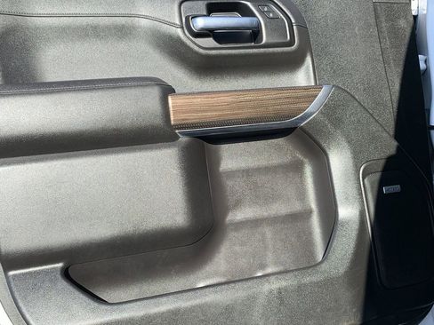 Used 2022 Chevrolet Silverado 1500 LT Trail Boss w/ Convenience Package II image 15