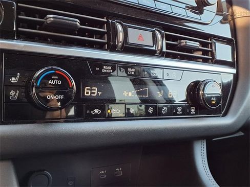 Certified 2024 Nissan Pathfinder Platinum image 7