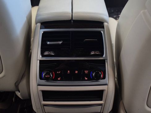Used 2017 BMW 740i RWD image 50