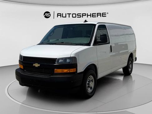 Used 2020 Chevrolet Express 2500 w/ Driver Convenience Package image 4