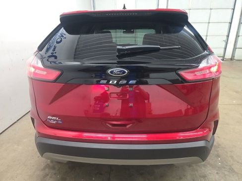 Used 2021 Ford Edge SEL w/ Convenience Package image 10