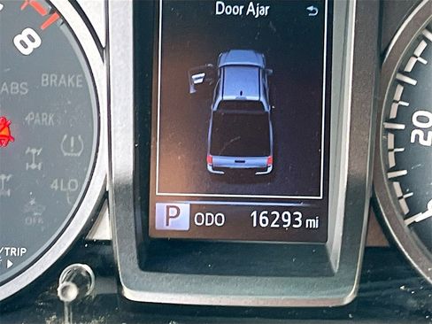 Used 2023 Toyota Tacoma TRD Pro image 12