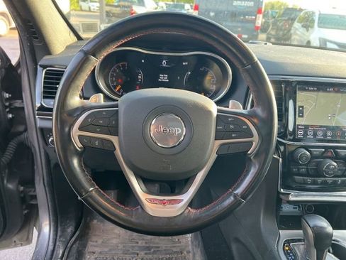 Used 2020 Jeep Grand Cherokee Trailhawk w/ Trailhawk Luxury Group AWD/4WD image 16