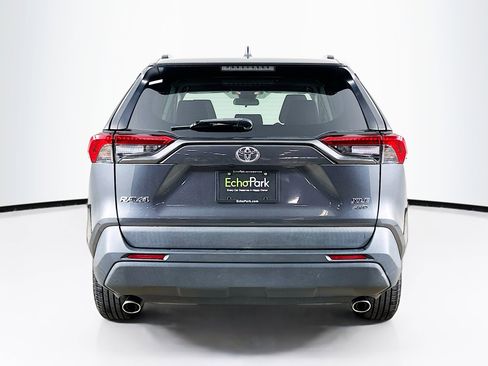 Used 2019 Toyota RAV4 XLE image 7