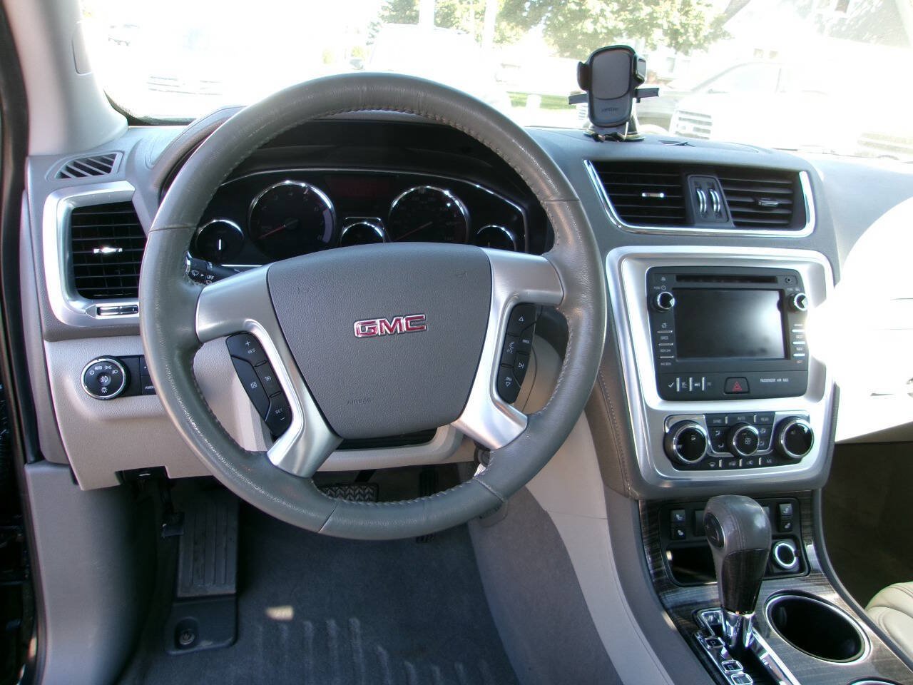 Used 2016 GMC Acadia SLT AWD/4WD image 6