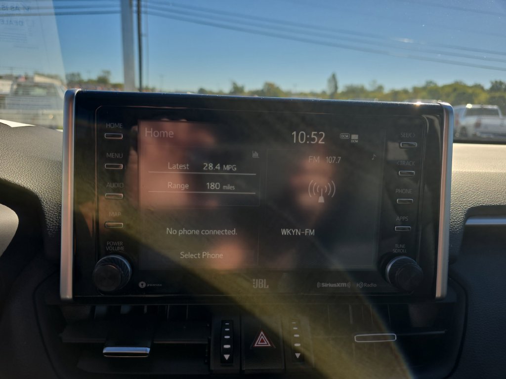 Used 2021 Toyota RAV4 XLE Premium AWD/4WD image 32