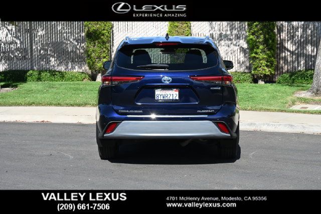 Used 2021 Toyota Highlander Platinum AWD/4WD image 5