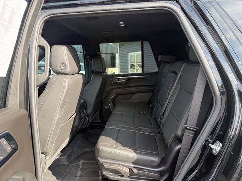 Used 2026 Chevrolet Tahoe Z71 w/ Comfort Package AWD/4WD image 35
