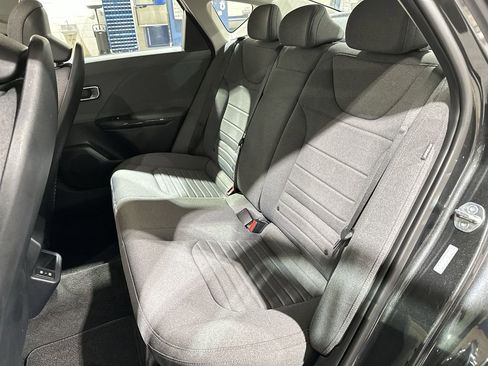 Used 2025 Kia K4 EX image 23